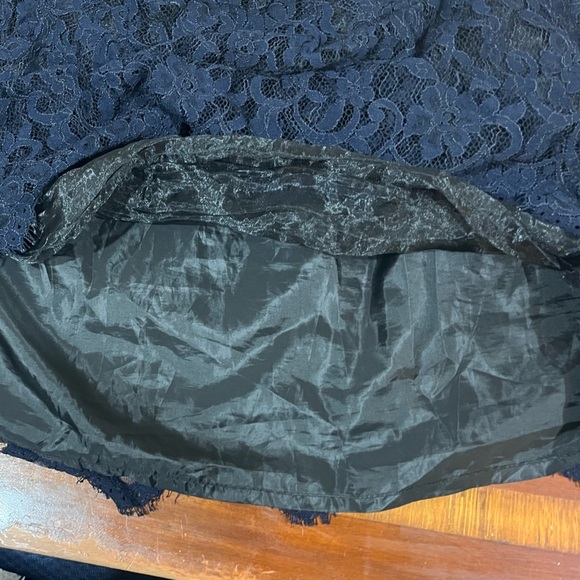 J. Crew Navy Lace Mini Skirt Size 12 women’s - Picture 4 of 4